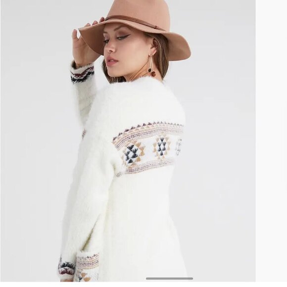 lavender Tribe Sweaters - Lavender Tribe Woman's Aztec Western Tribal Fuzzy Sweater Sz Med